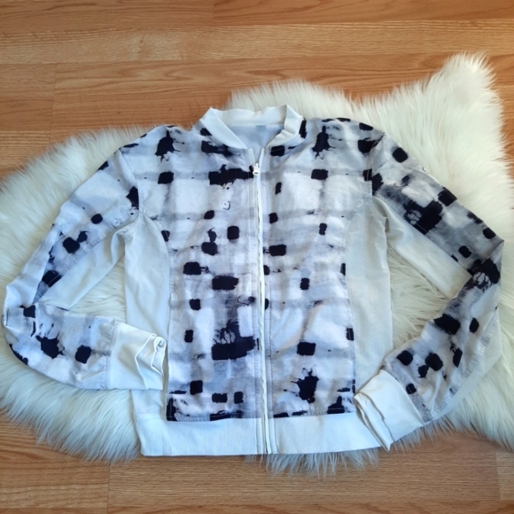 Lululemon Bomber Style Jacket Sz 4